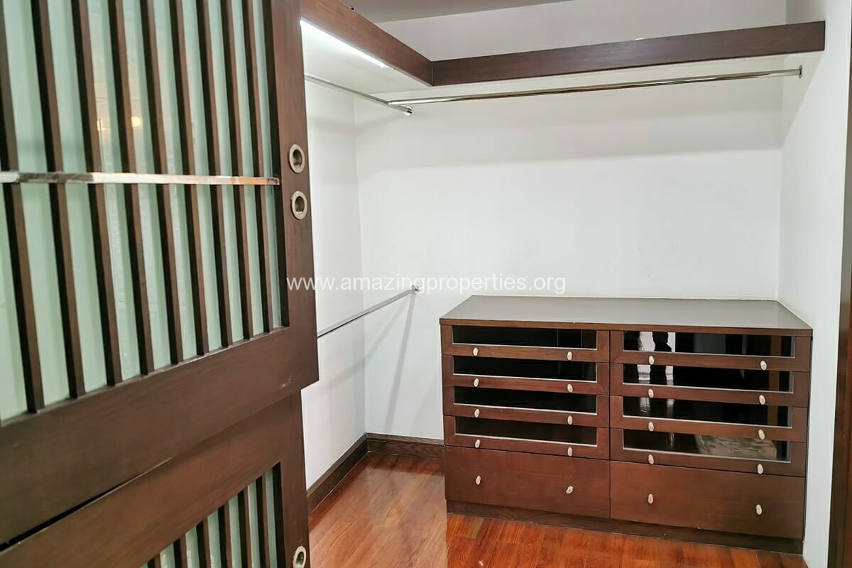 3-Bedroom-Condo-Le-Raffine-Sukhumvit-24-22-4286.jpg