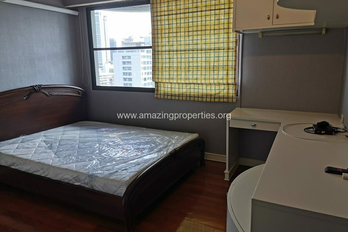 3-Bedroom-Condo-Le-Raffine-Sukhumvit-24-30-2304.jpg