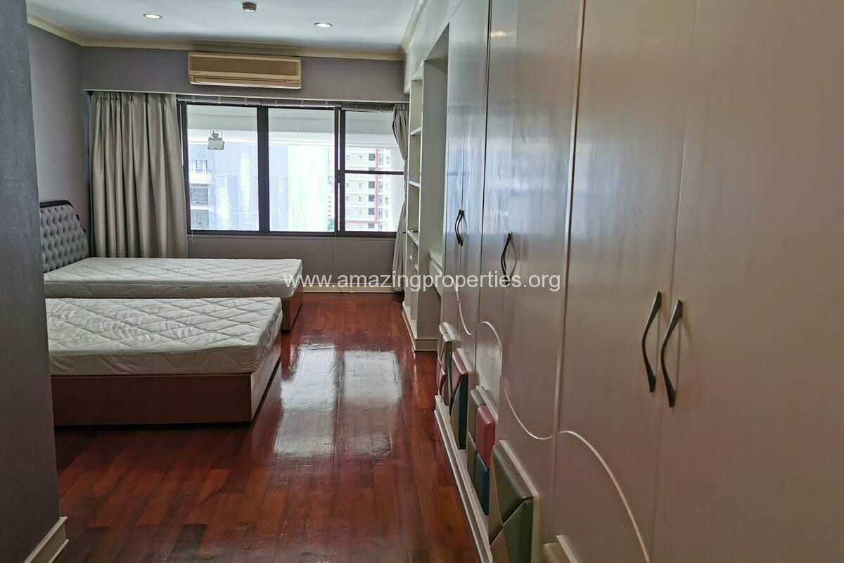 3-Bedroom-Condo-Le-Raffine-Sukhumvit-24-36-8428.jpg