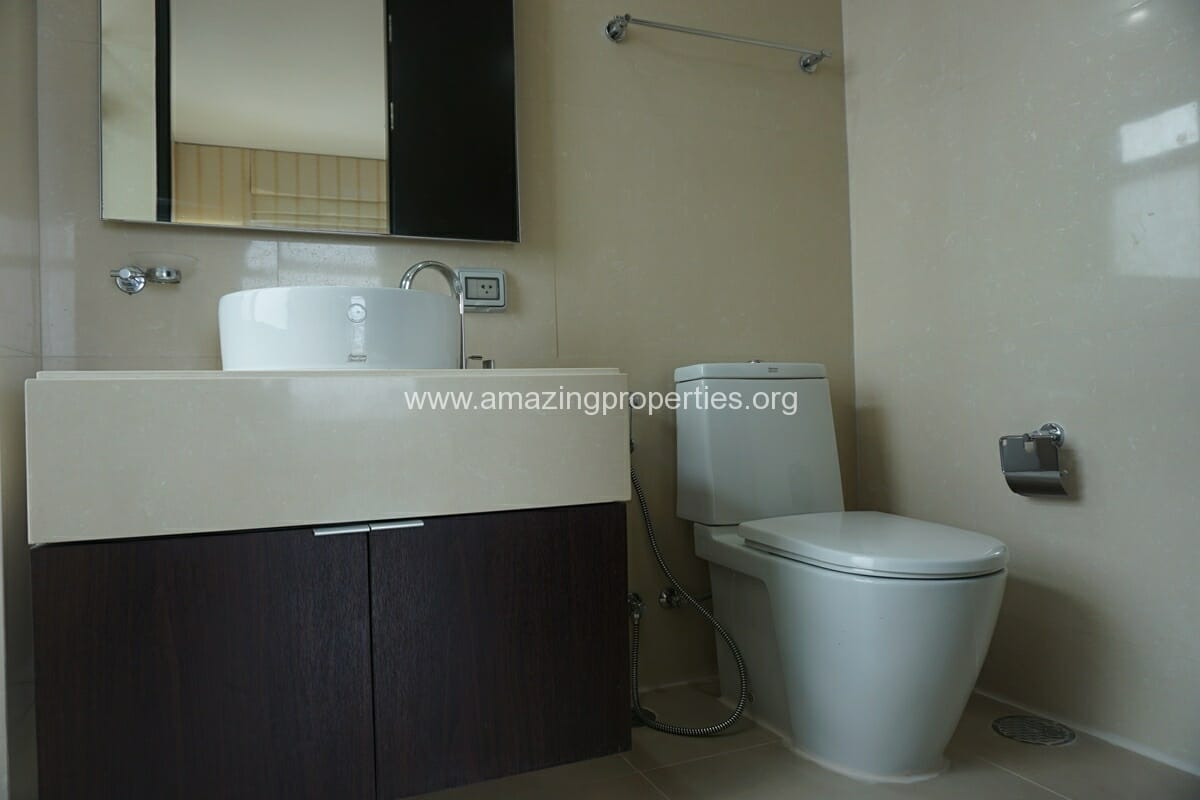 3-Bedroom-Condo-Madison-Sukhumvit-41-12-5239.jpg