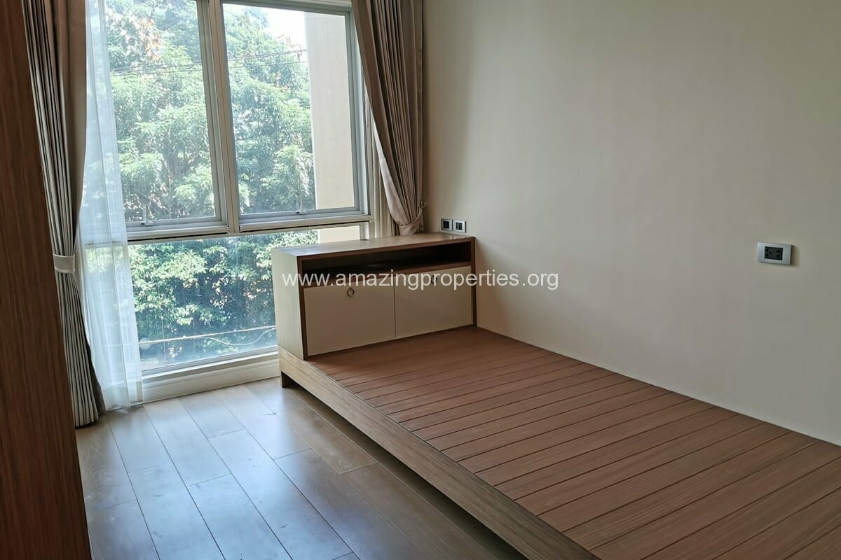 3-Bedroom-Condo-The-Crest-Sukhumvit-24-17-9111.jpg
