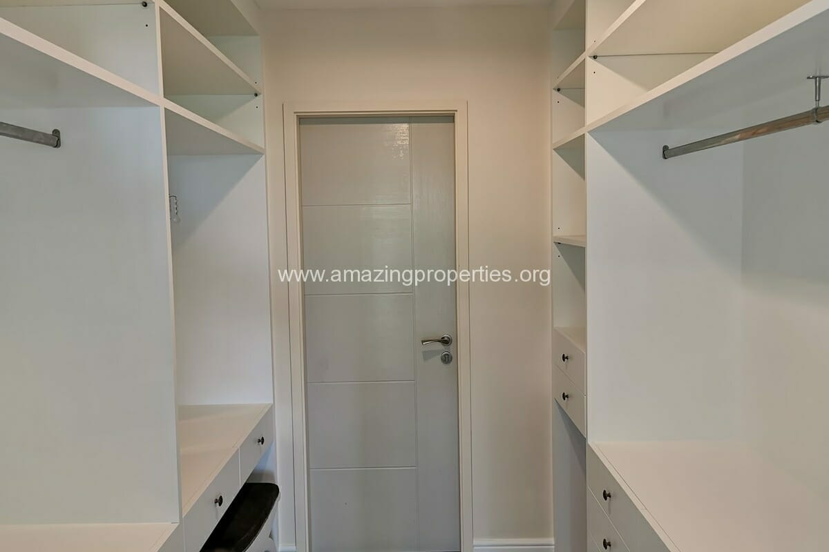 3-Bedroom-Condo-The-Crest-Sukhumvit-24-23-8854.jpg