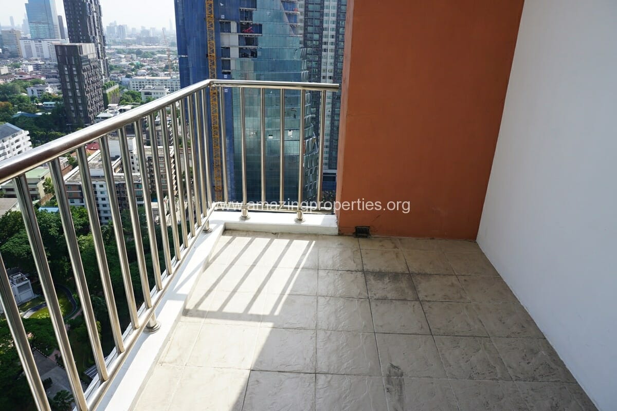 3-Bedroom-Condo-for-Rent-at-Fullerton-Sukhumvit-10-1-5759.jpg