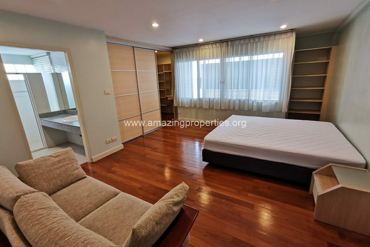 3-Bedroom-House-near-BTS-Phrom-Phong-14-2766.jpg