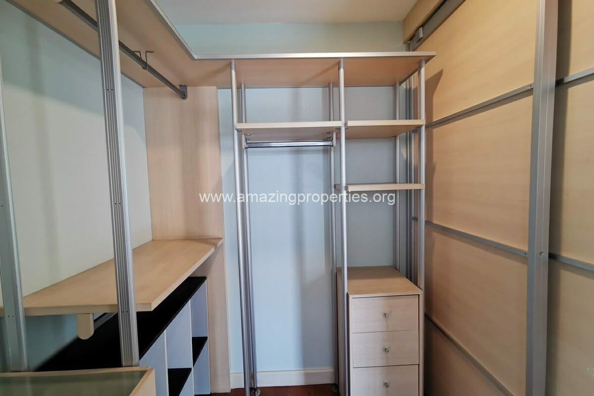 3-Bedroom-House-near-BTS-Phrom-Phong-8-3654.jpg
