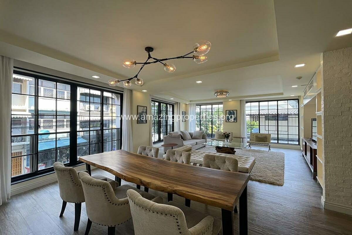 3-Bedroom-Penthouse-Condominium-2-39-6682.jpg