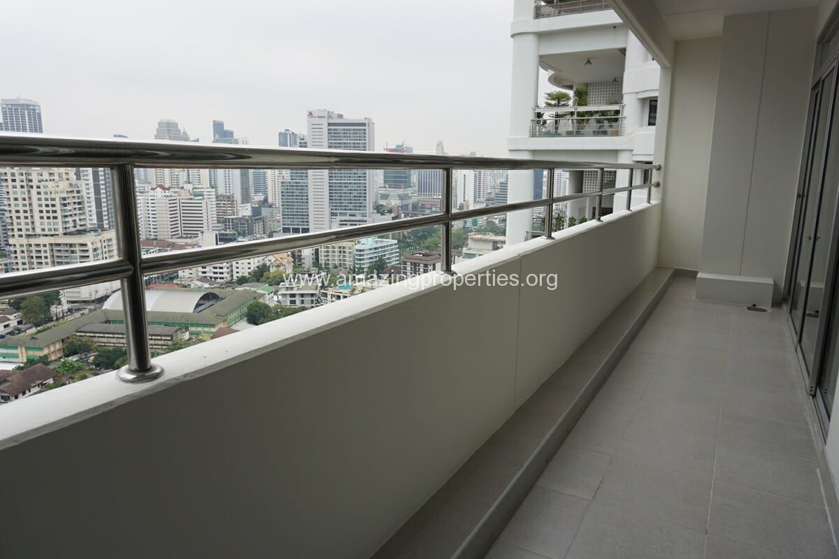 3-Bedroom-Penthouse-Krungthep-Thani-Tower-18-6350.jpg