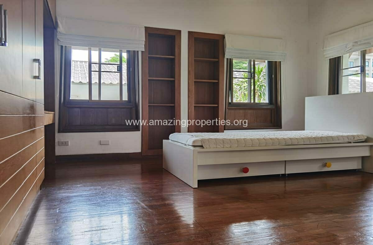 3-Bedroom-Thai-Style-house-Phrom-Phong-22-8609.jpg