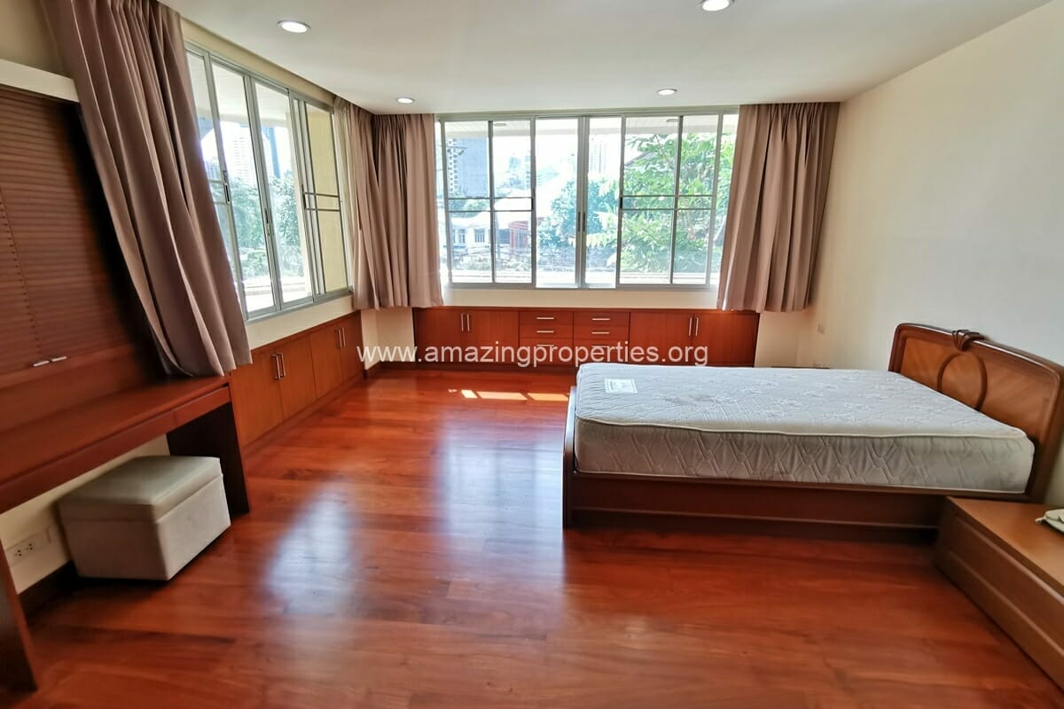 3-Bedroom-apartment-Baan-Sahastinee12-6811.jpg