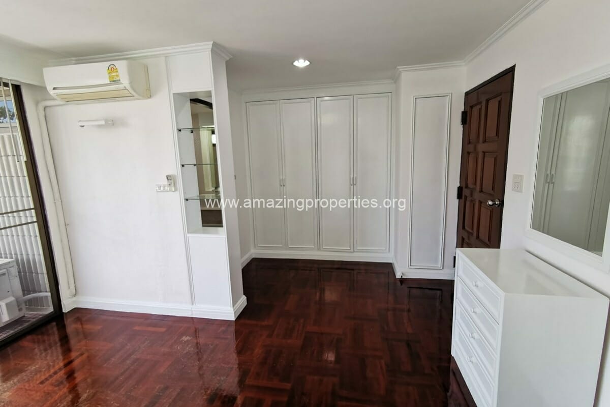 3-Bedroom-apartment-JSK-Mansion-12-7344.jpg