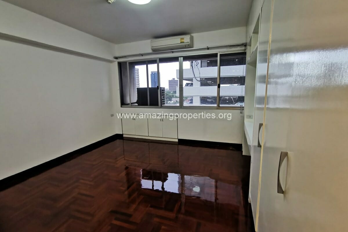 3-Bedroom-apartment-Kanta-Mansion-11-9311.jpg