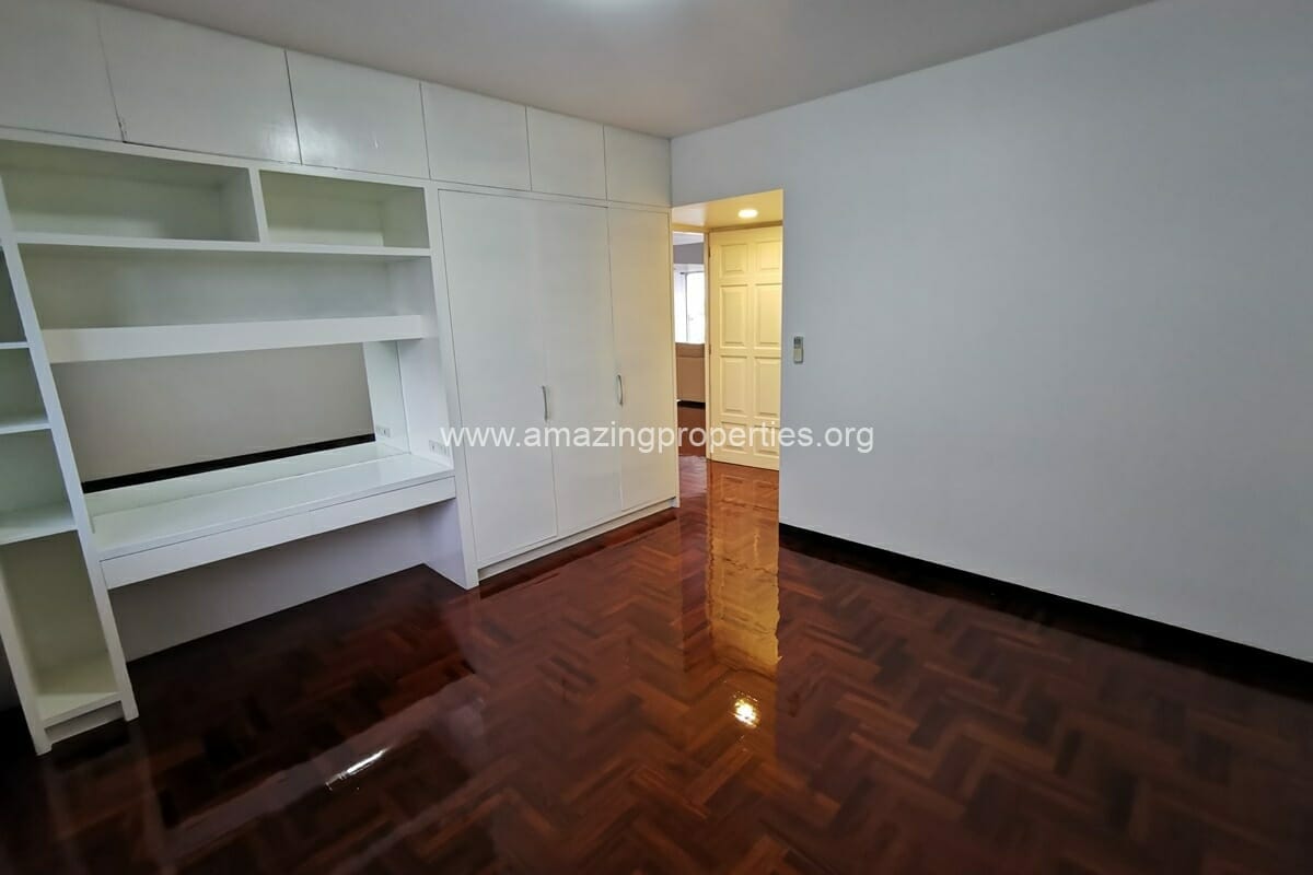 3-Bedroom-apartment-Kanta-Mansion-9-7825.jpg