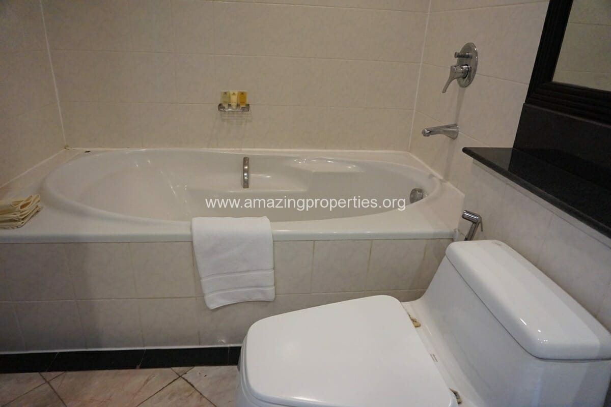 3-Bedroom-apartment-for-rent-Somerset-Park-Suanplu-22-1635.jpg