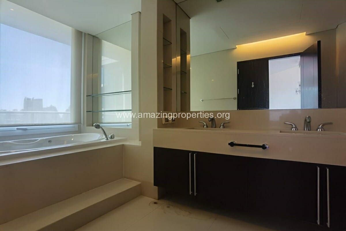 3-Bedroom-condo-The-Park-Chidlom-1-5449.jpg