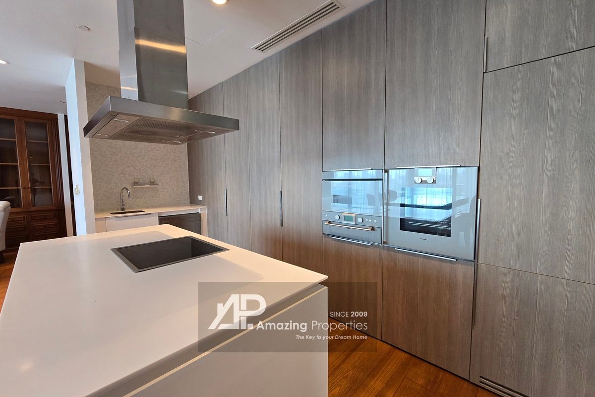 3-bedroom-185-Rajadamri-4-9409.jpg