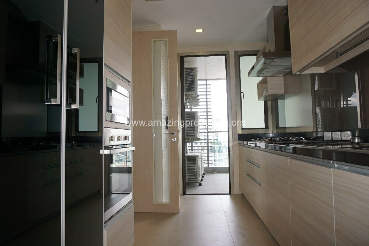 3-bedroom-Boulevard-39-11-2290.jpg
