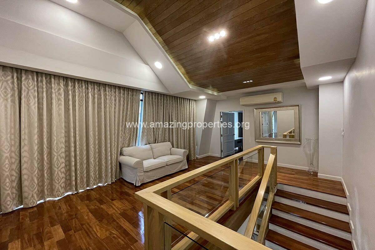 3-bedroom-Duplex-Penthouse-Chidlom-19-8445.jpg