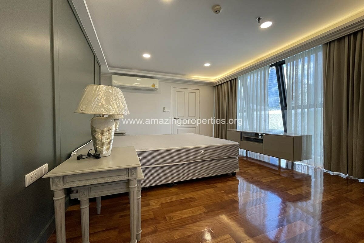 3-bedroom-Duplex-Penthouse-Chidlom-4-6321.jpg