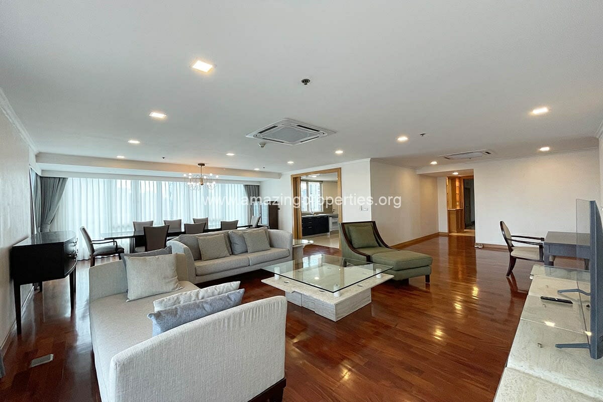 3-bedroom-Grand-39-Tower-20-4022.jpg