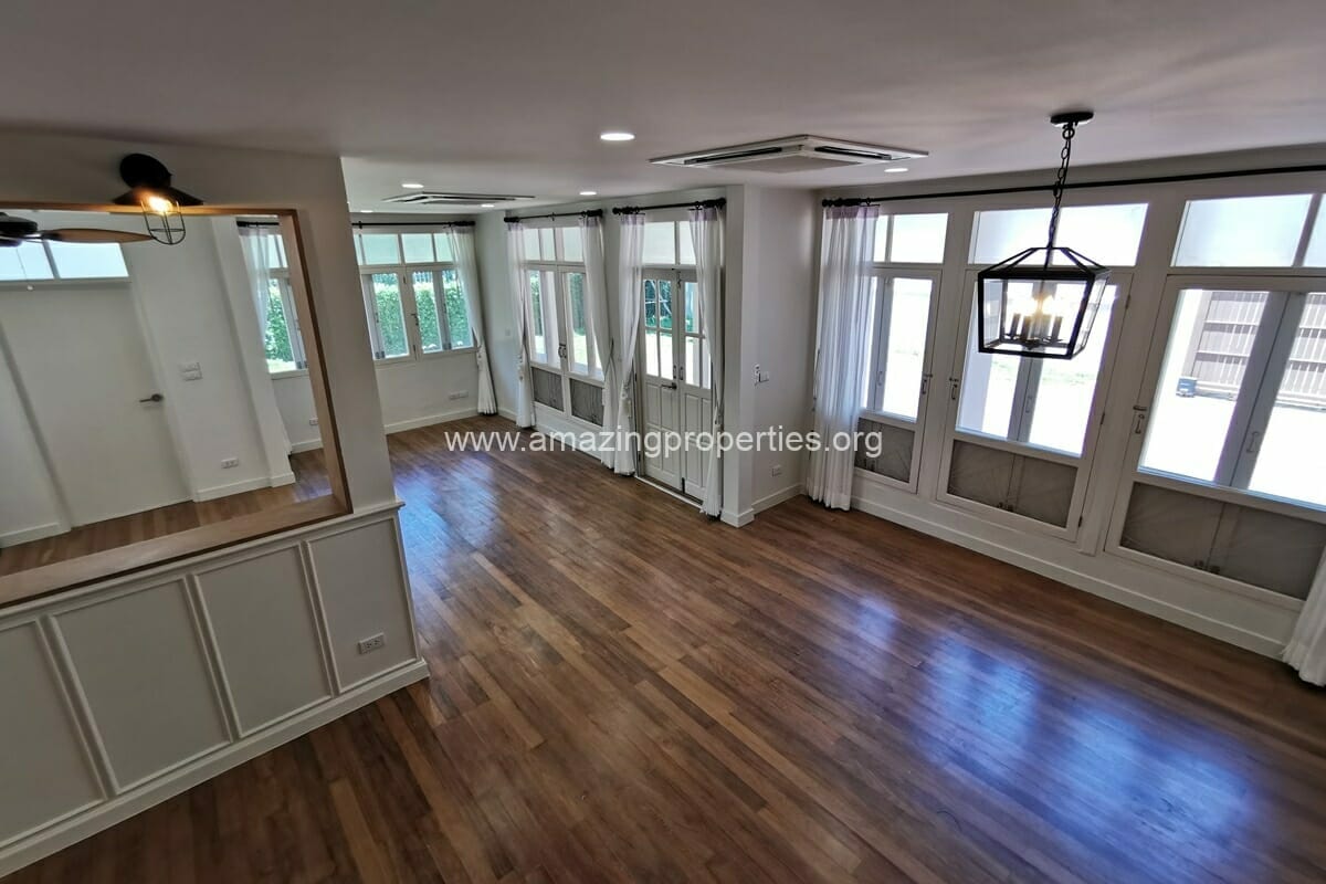 3-bedroom-House-Asoke-14-4613.jpg