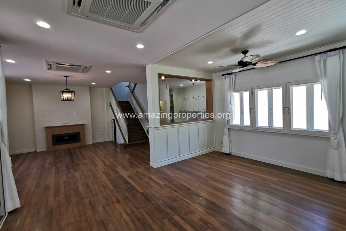 3-bedroom-House-Asoke-16-5348.jpg