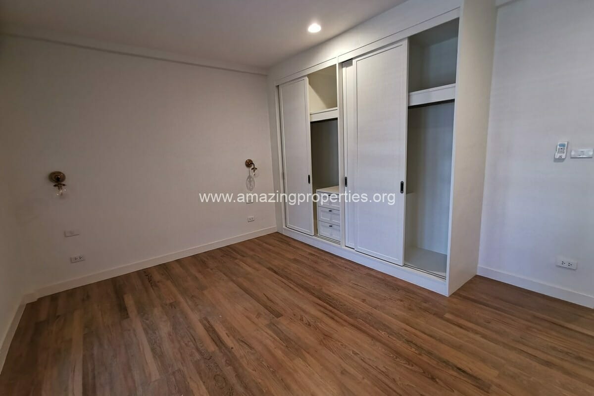 3-bedroom-House-Asoke-2-6942.jpg