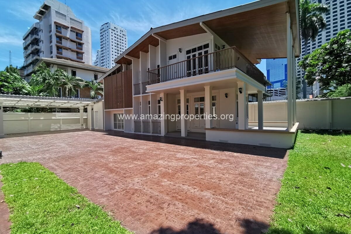 3-bedroom-House-Asoke-29-2256.jpg