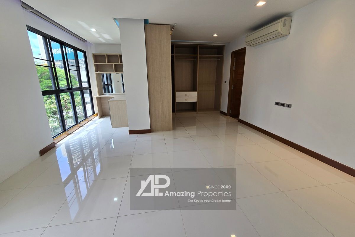 3-bedroom-JB-Residence-(10)-4748.jpg
