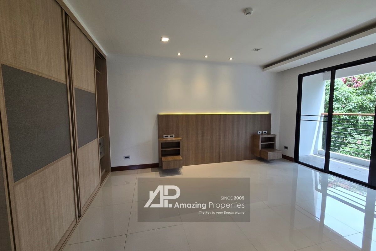 3-bedroom-JB-Residence-(6)-9465.jpg