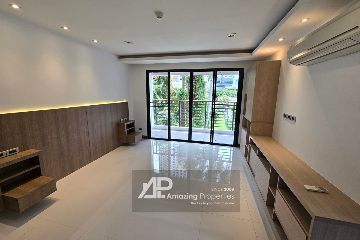 3-bedroom-JB-Residence-(7)-6047.jpg