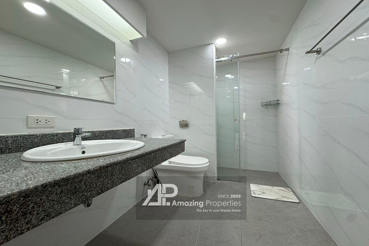 3-bedroom-Liberty-Park-Sukhumvit-23-7-8126.jpg