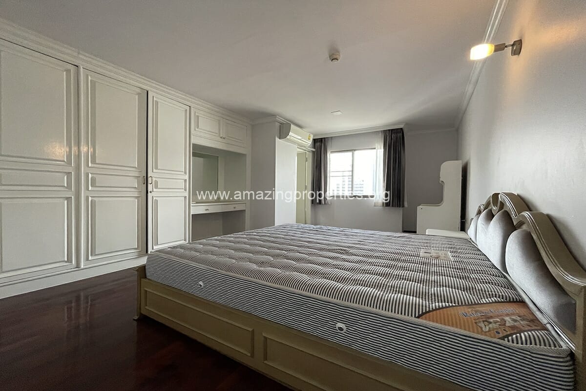 3-bedroom-Regent-on-the-Park-Sukhumvit-26-14-7178.jpg