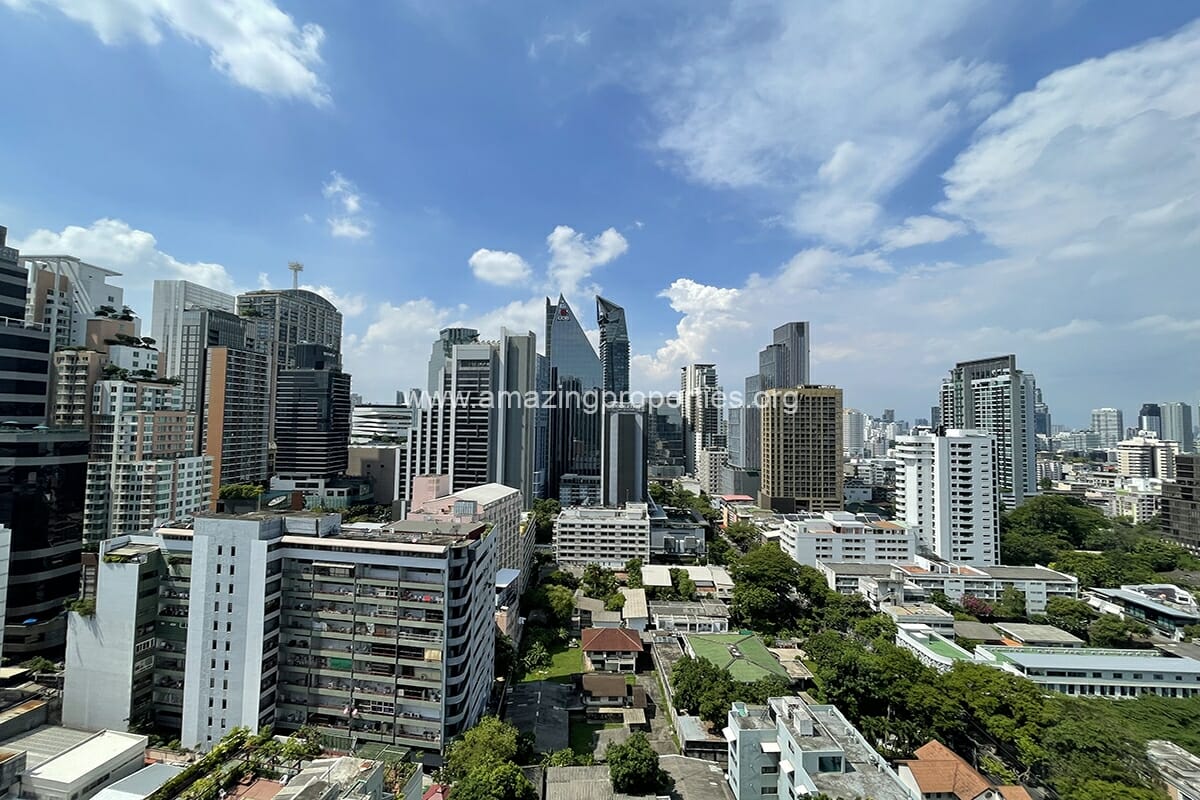 3-bedroom-Regent-on-the-Park-Sukhumvit-26-5-8865.jpg