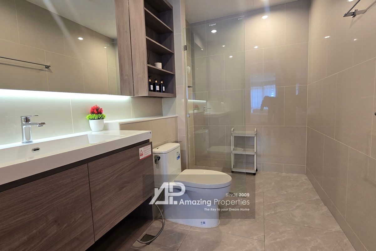 3-bedroom-Sathorn-111-(8)-9663.jpg