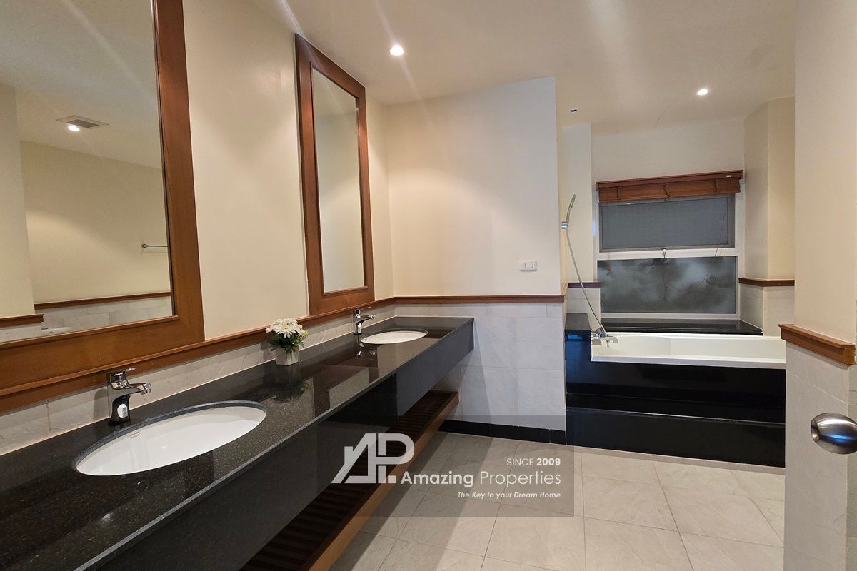 3-bedroom-Sathorn-Seven-Residence-(11)-2714.jpg