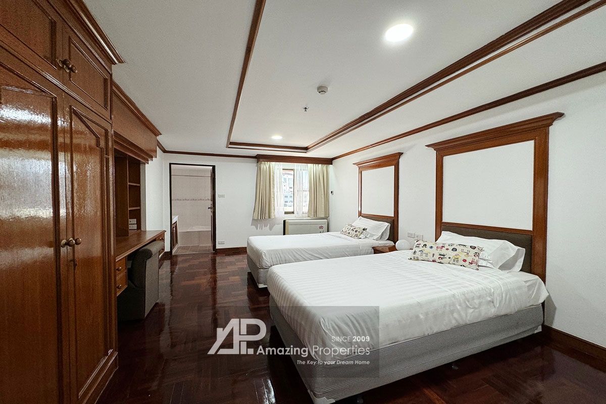 3-bedroom-Sethiwan-Mansion-18-2340.jpg
