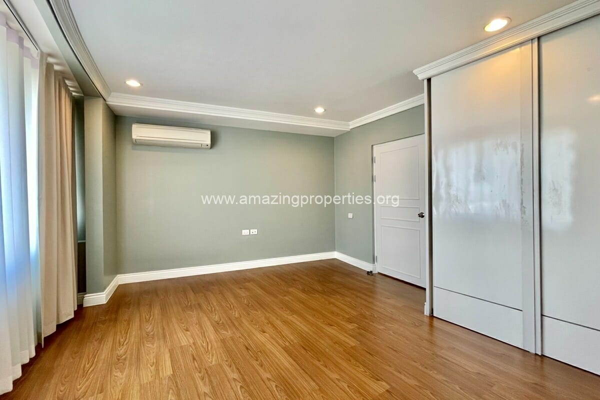 3-bedroom-Supakarn-Condominium-20-5704.jpg