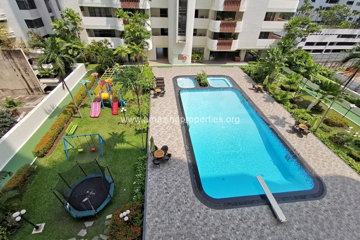 3-bedroom-apartment-Asoke-2-9882.jpg