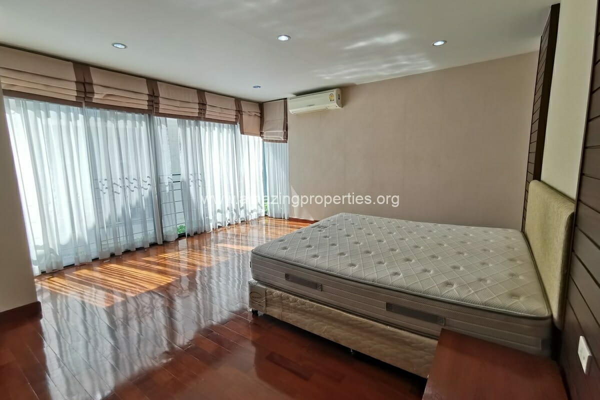 3-bedroom-apartment-Baan-Sasida-26-3311.jpg