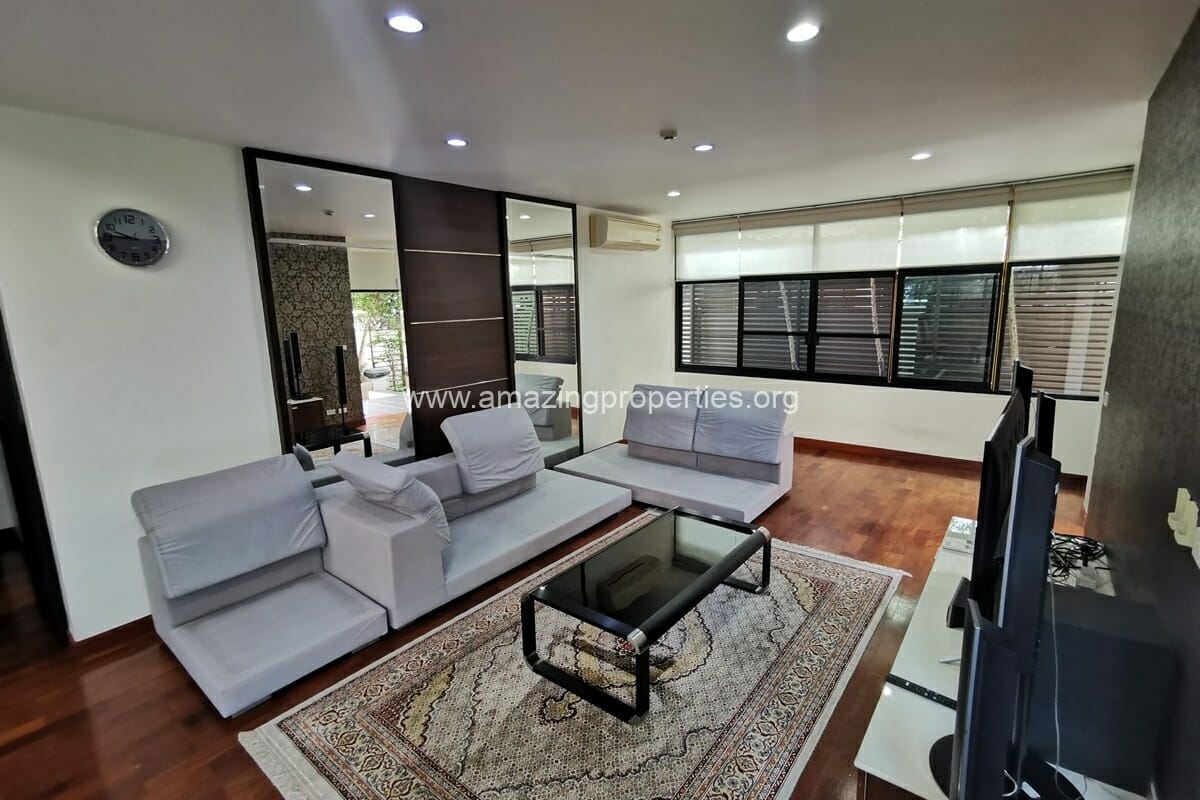 3-bedroom-apartment-Baan-Sasida-31-3859.jpg