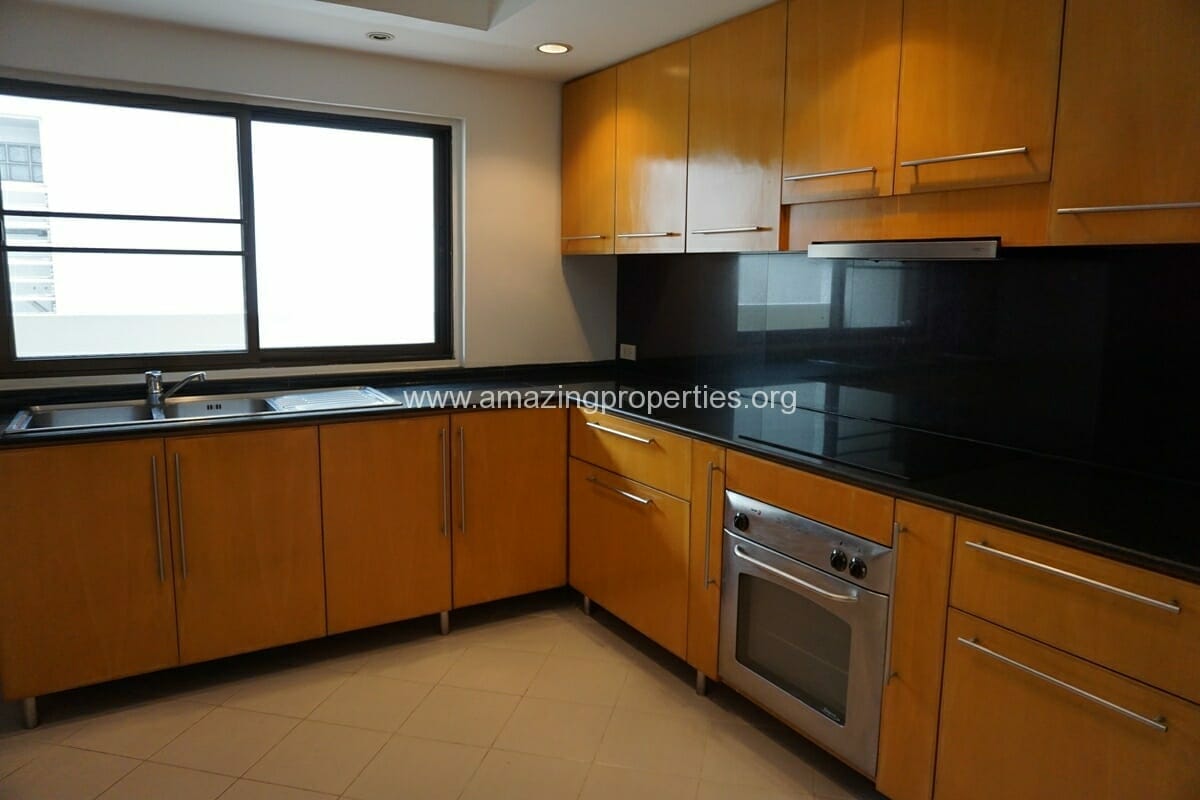 3-bedroom-apartment-for-rent-at-Phirom-Garden-9-3155.jpg