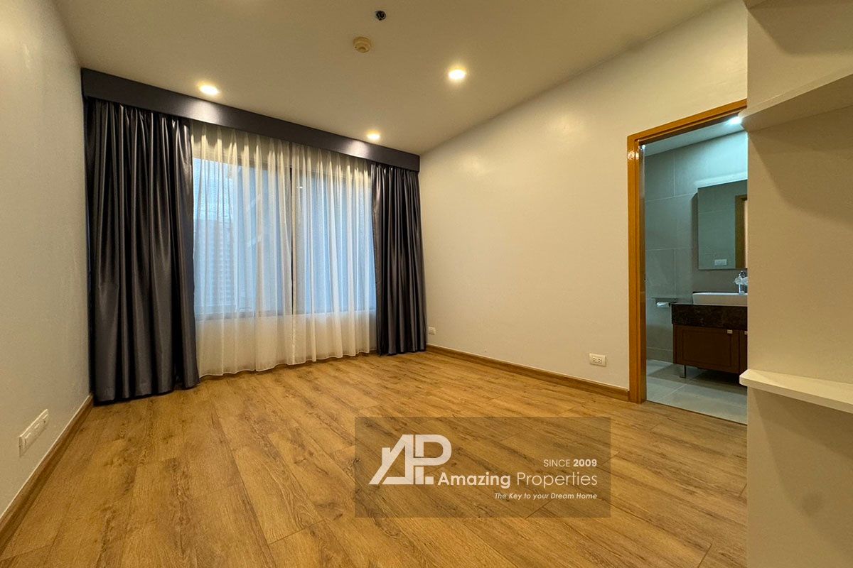3-bedroom-condo-Emporio-Place-12-4309.jpg