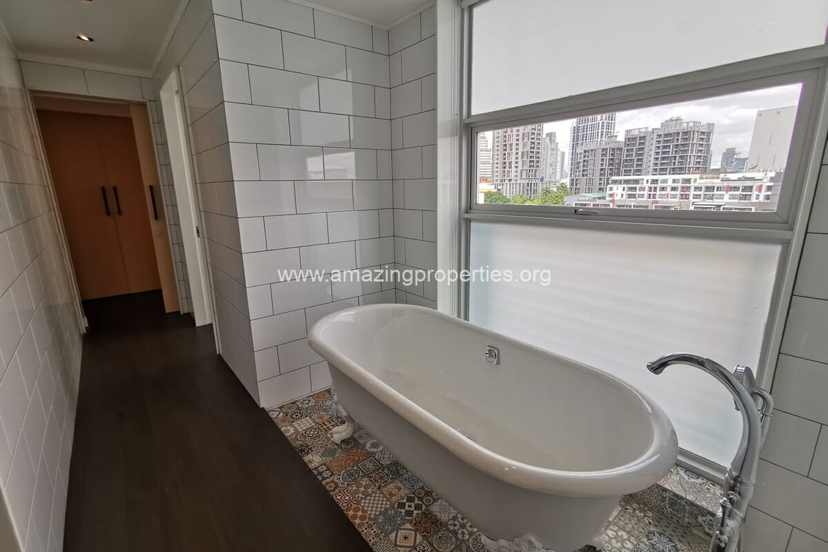 3-bedroom-condo-Penthouse-Condominium-3-12-1850.jpg