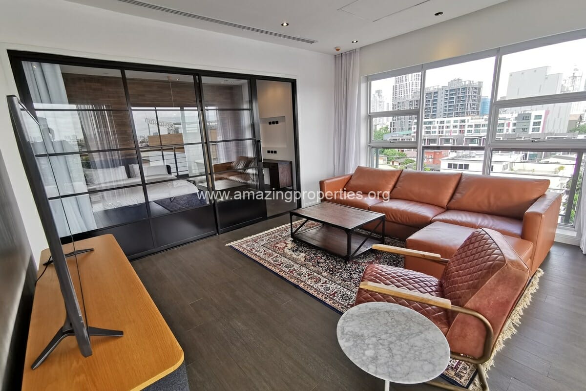 3-bedroom-condo-Penthouse-Condominium-3-8-8988.jpg