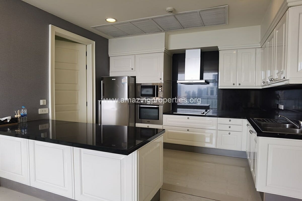 3-bedroom-condo-Royce-Private-Residences-13-8340.jpg