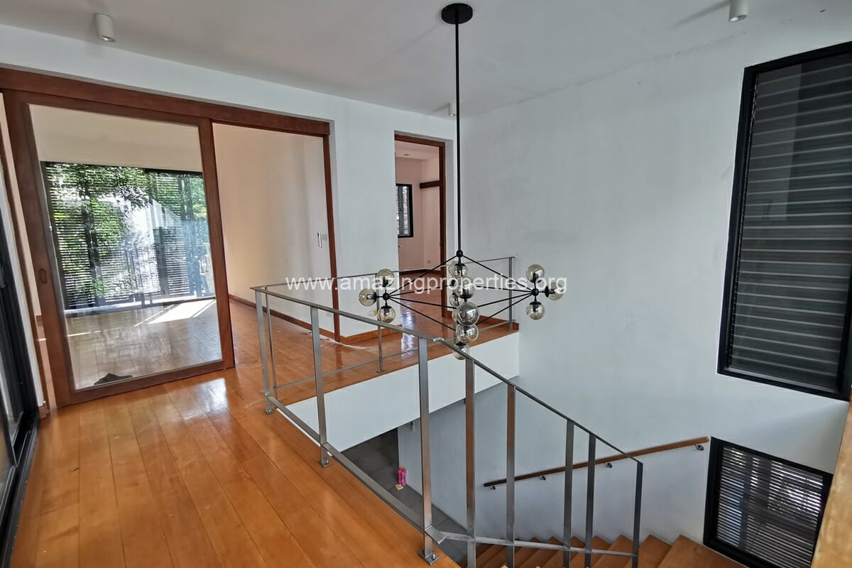 3-bedroom-house-Phrom-Phong-11-8098.jpg