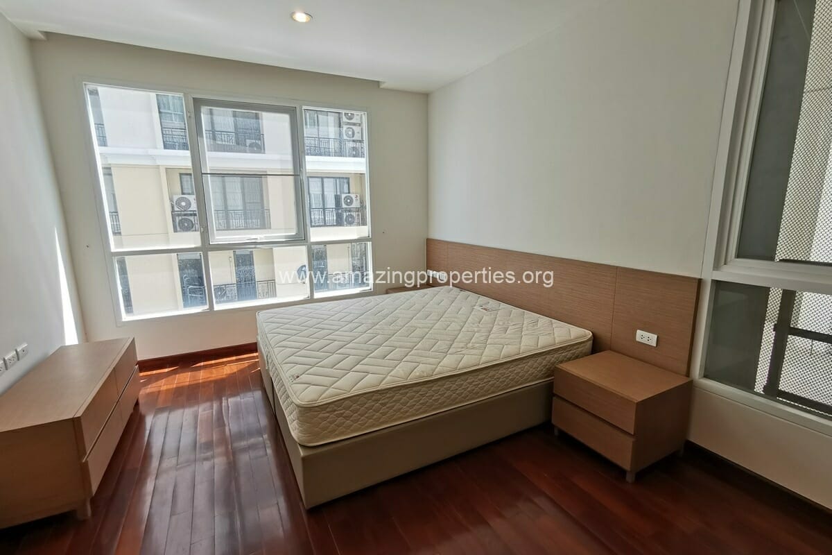 31-Residence-2-bedroom-apartment-15-7009.jpg