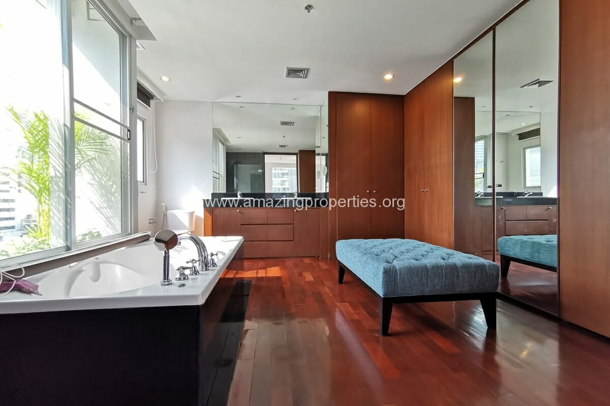 4-Bedroom-Apartment-Panburi-19-8080.jpg