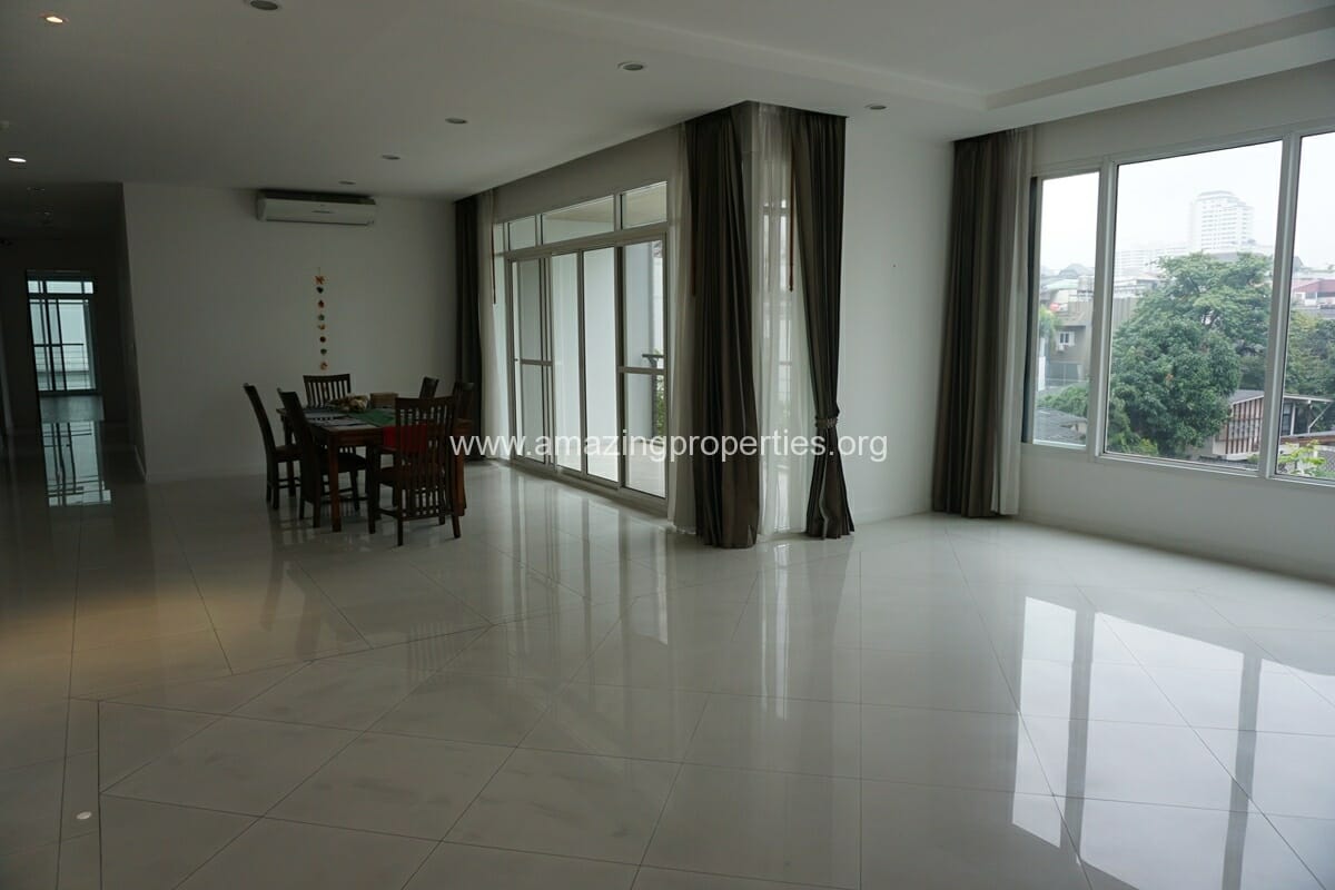 4-Bedroom-Apartment-The-Verandah-1-4614.jpg