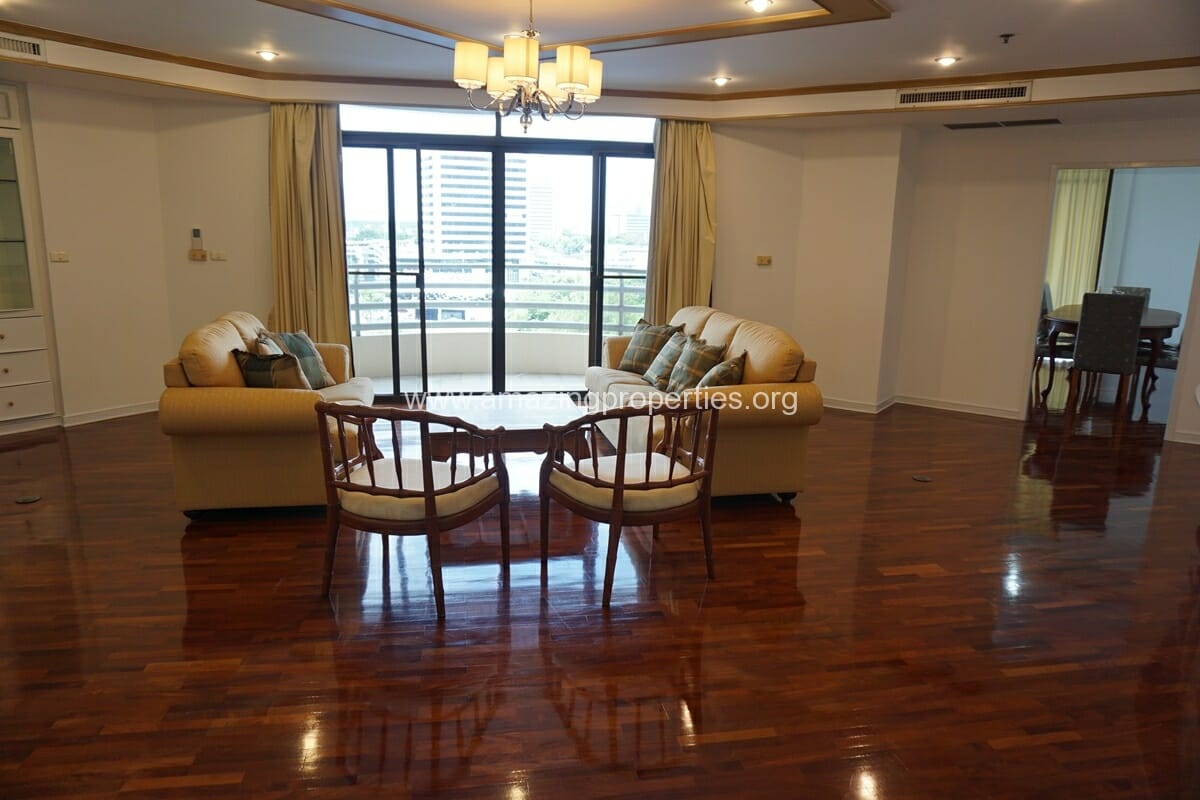 4-Bedroom-Condo-Ruamsuk-Condominium-1-9817.jpg